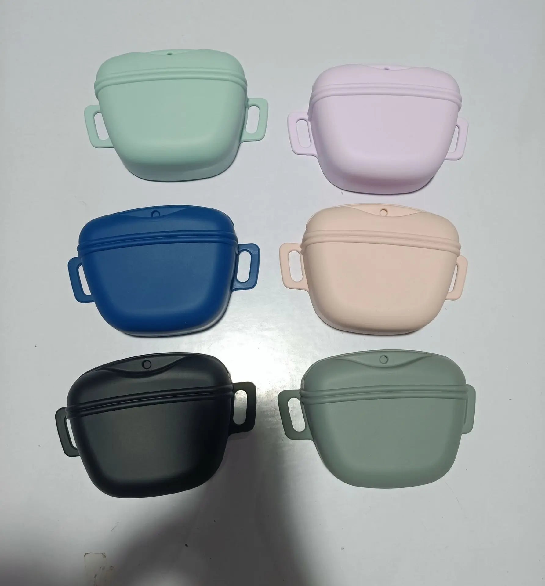Silicone Dog Treat Bag For Training and Rewards, Lightweight waist bag